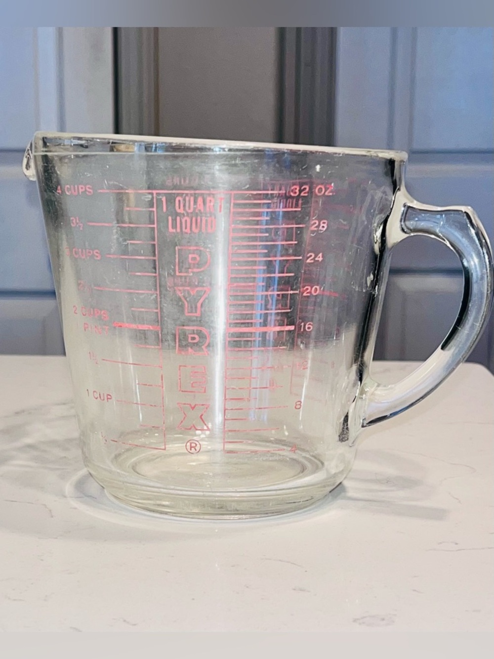 Vintage Pyrex 4 Cups Red D-Handle Liquid Measuring Cup # 532 1 Quart USA